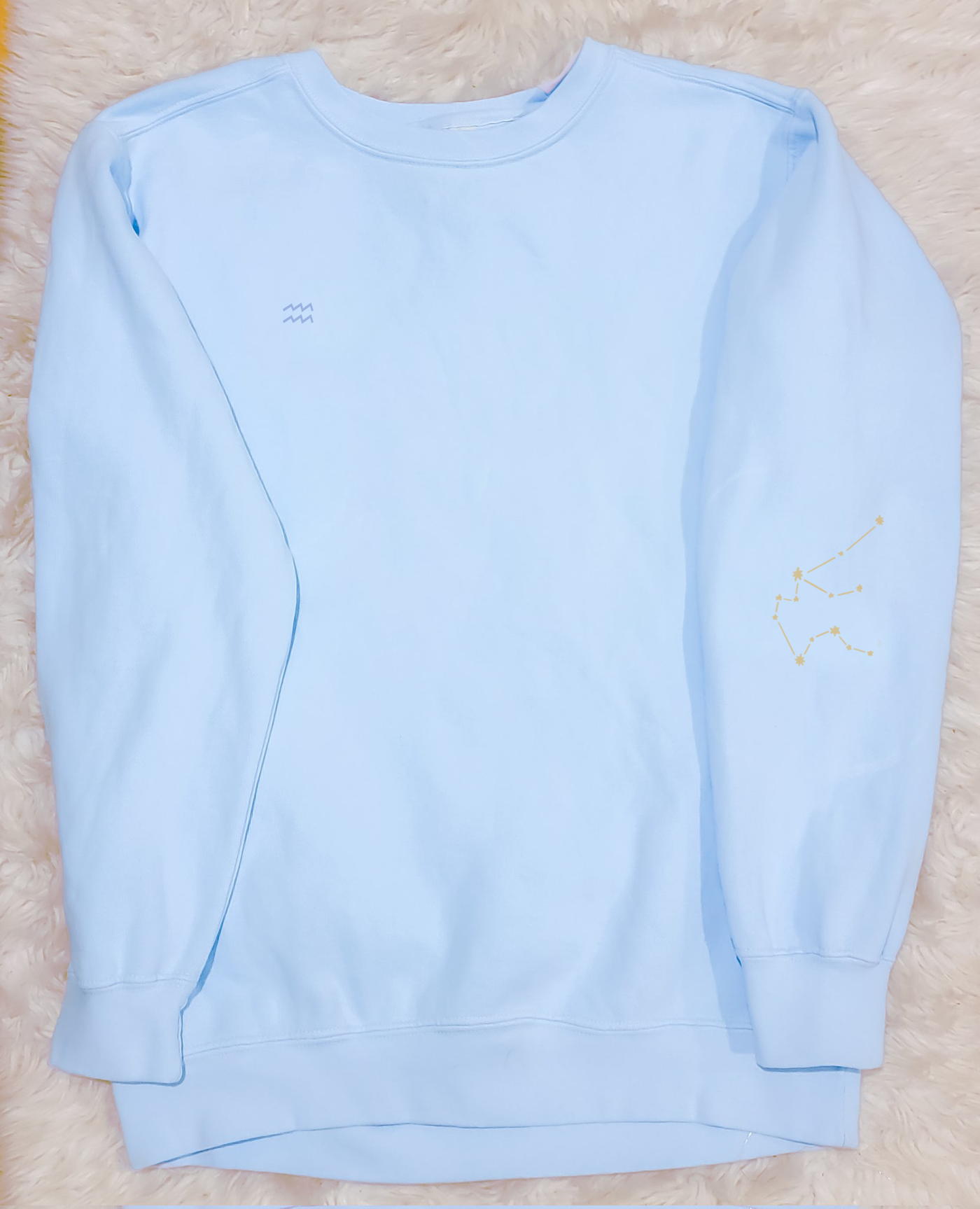 AQUARIUS Crewneck